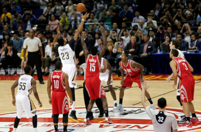 鲜明对比的 鲜明对比的